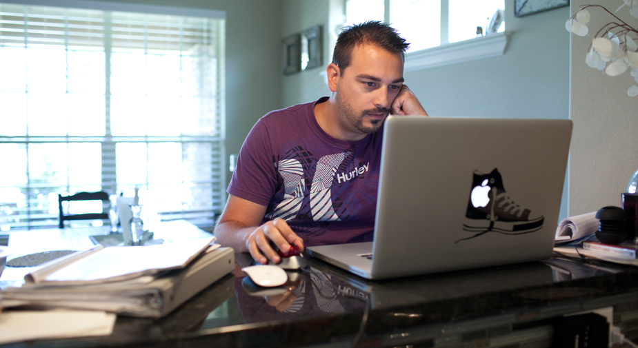 home-office-sittingoncounter